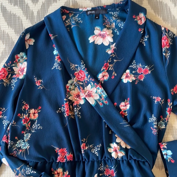 GIBSONLOOK Gibson Wrap Blouse - Picture 6 of 7